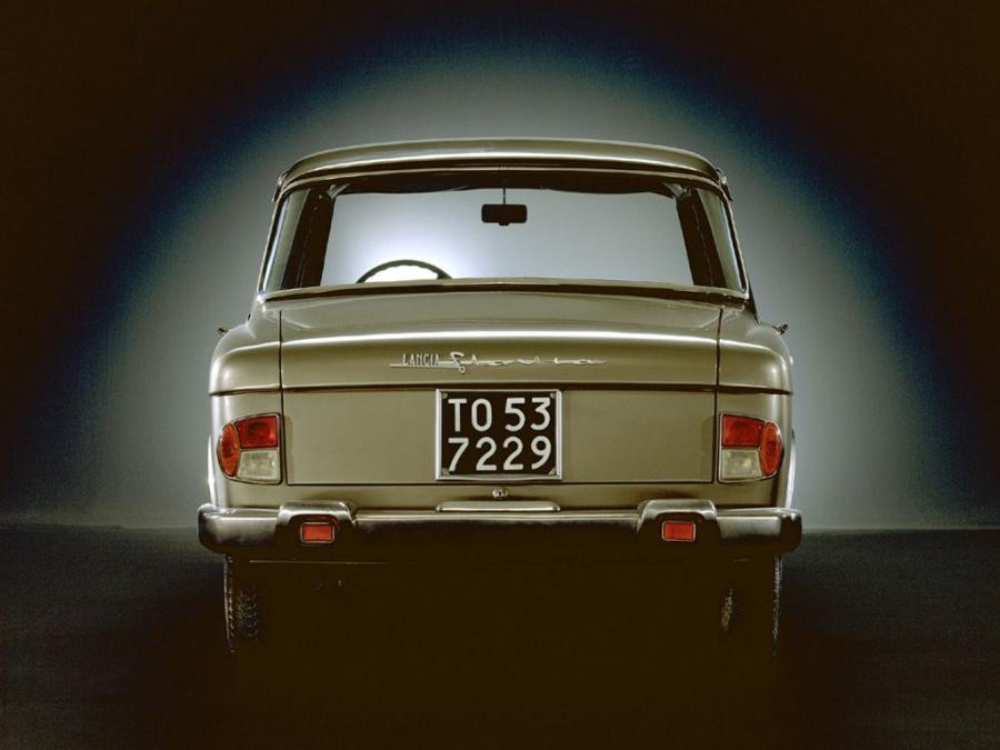  Lancia Flavia Berlina 1960 года  (фото 7 из 13)